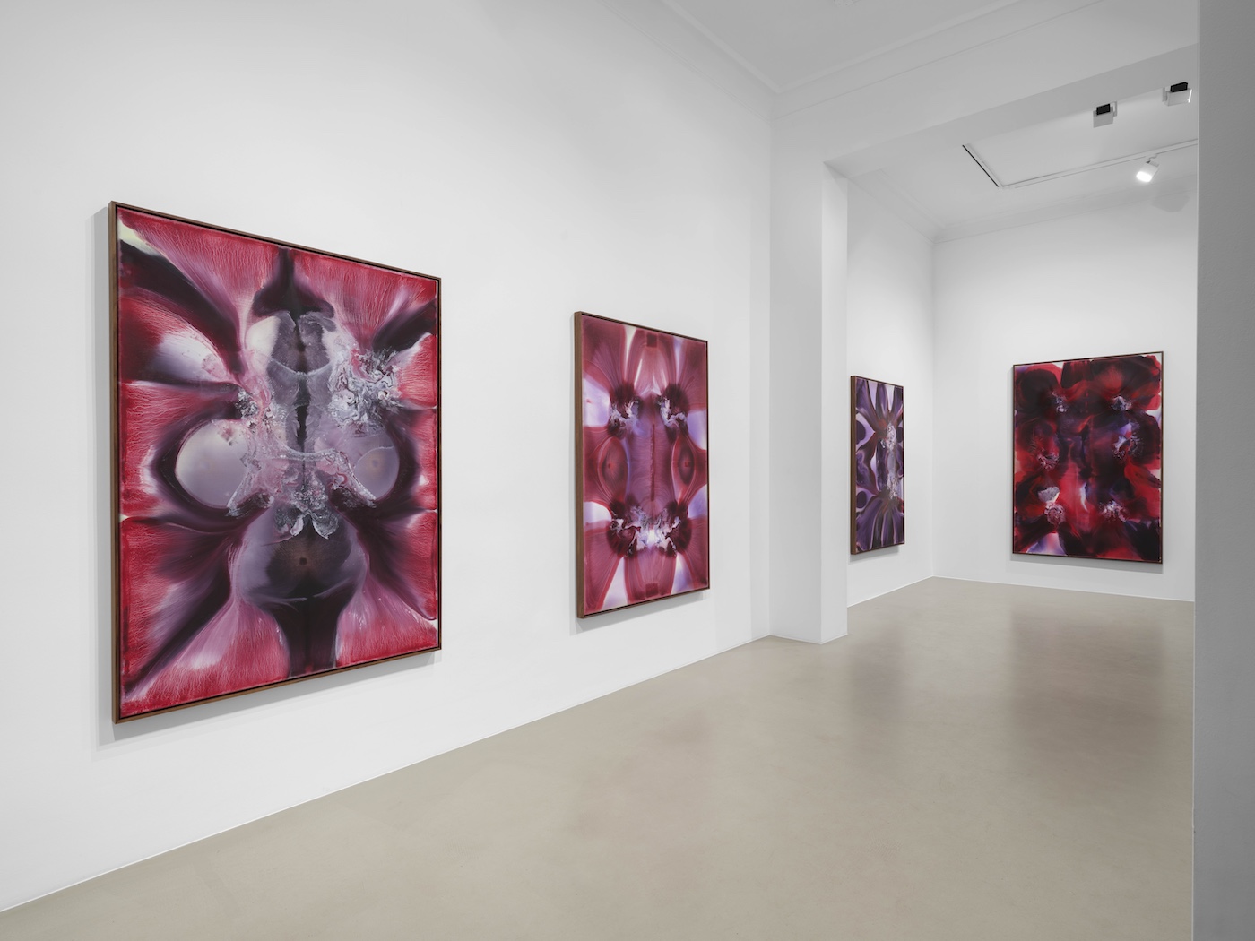 Tyra Tingleff. Pulse / Pause, installation view at ChertLüdde, Berlin, 2025