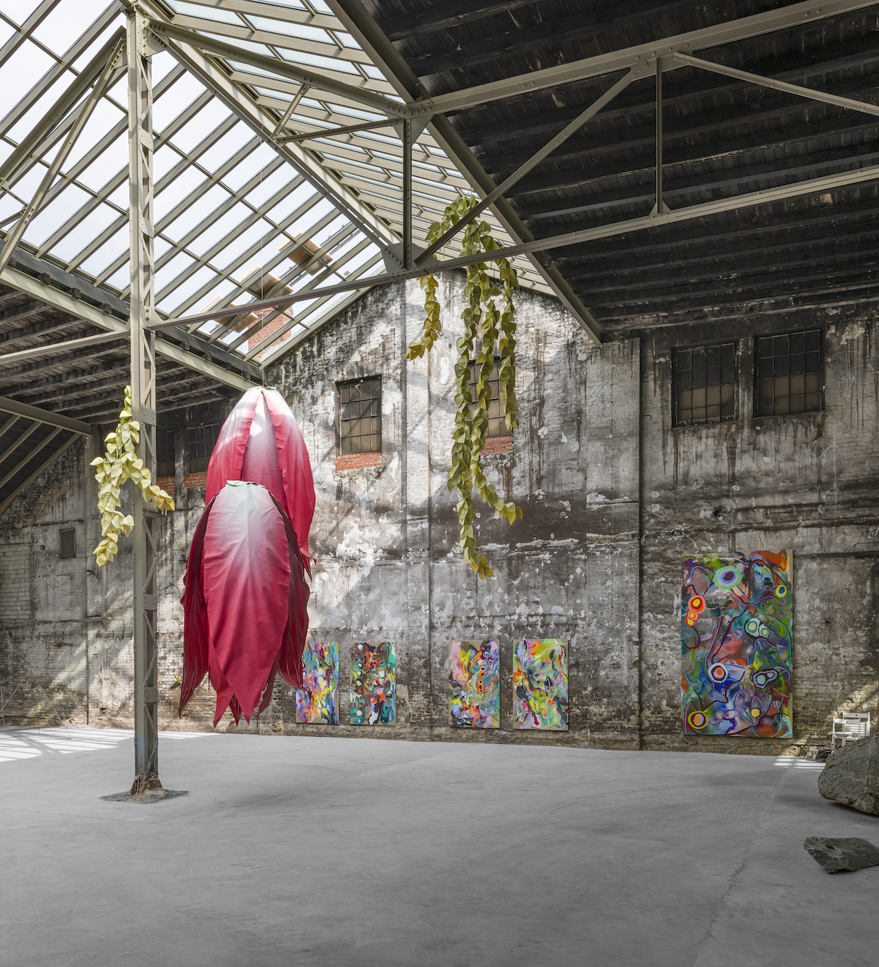 Tyra Tingleff. K60, Installation view alongside Petrit Halilaj & Álvaro Urbano* at Wilhelm Hallen with ChertLudde, Berlin, 2021