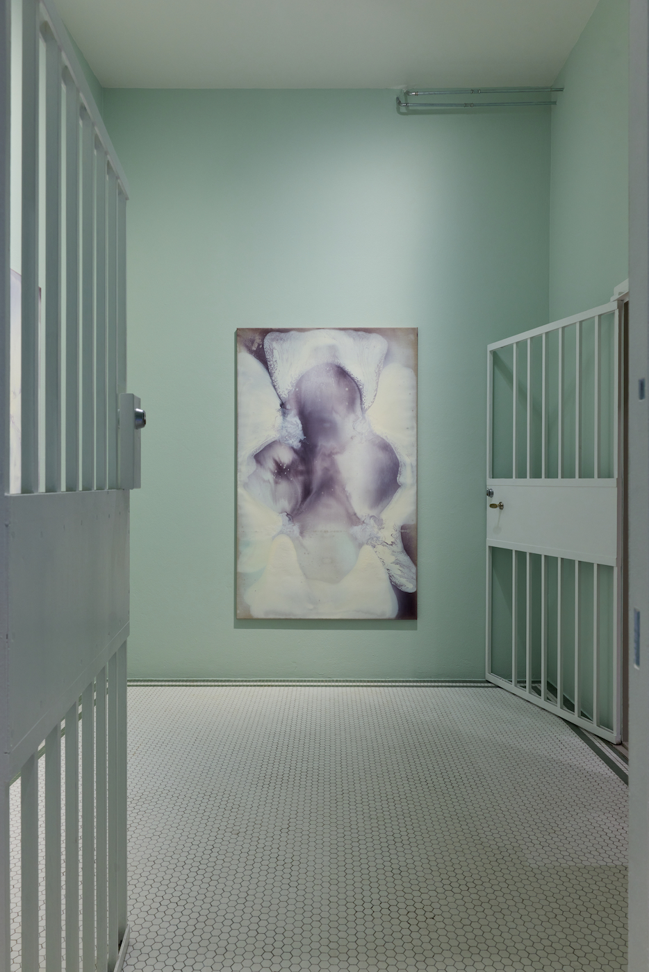 Tyra Tingleff. listen to the quiet, oil on raw linen 170 × 105 × 2 cm, 2026, Formue Forvaltningen Olso