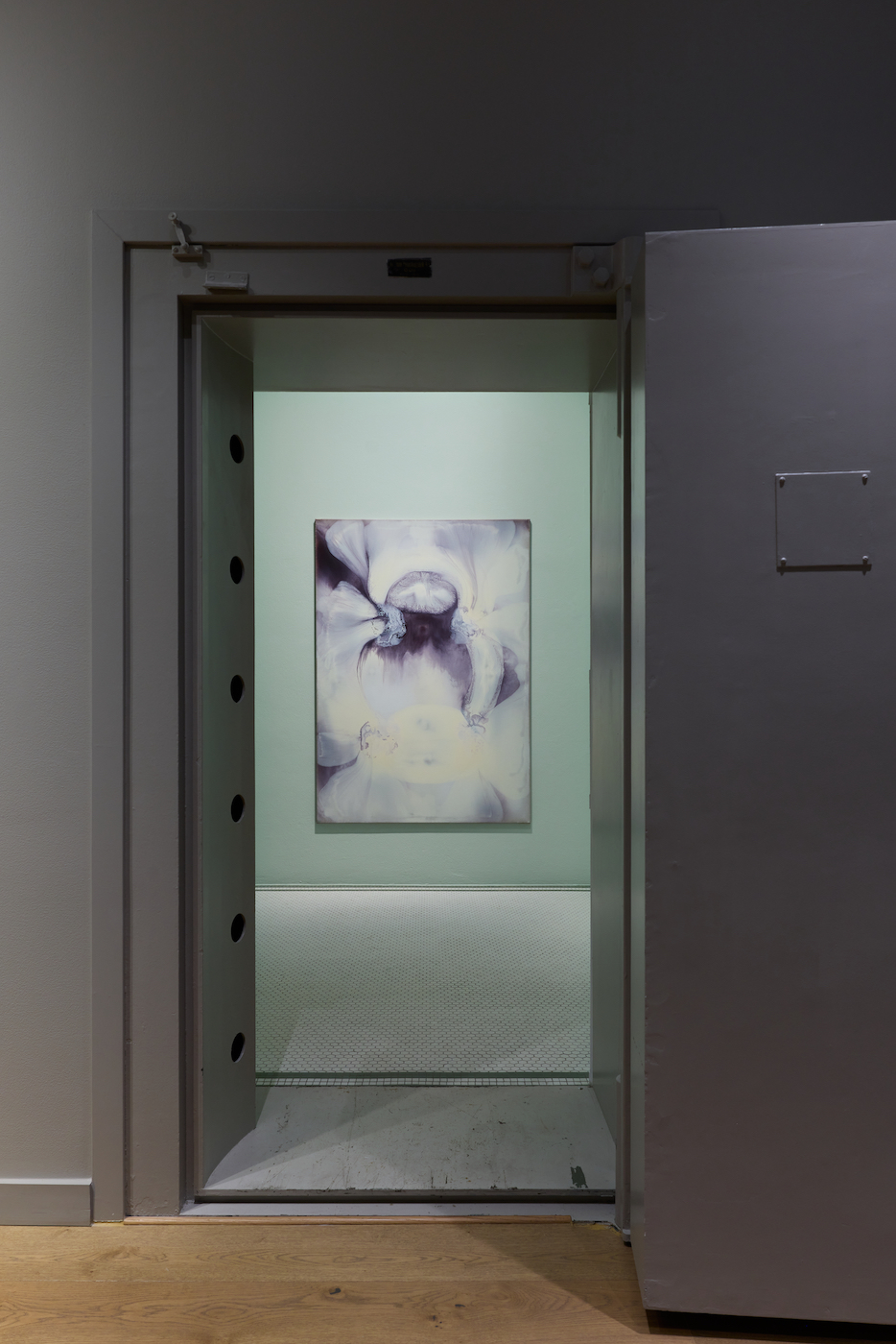 Tyra Tingleff. swoon under clouds, oil on raw linen, 170 × 120 × 2 cm, 2026, Formue Forvaltningen Olso