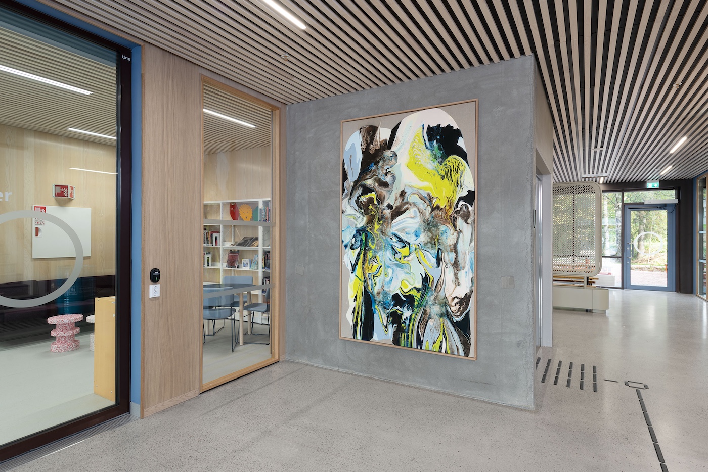 Tyra Tingleff. Installation view, Lørenskog Upper Secondary School, Permanent installation, Lørenskog Norway, 2025